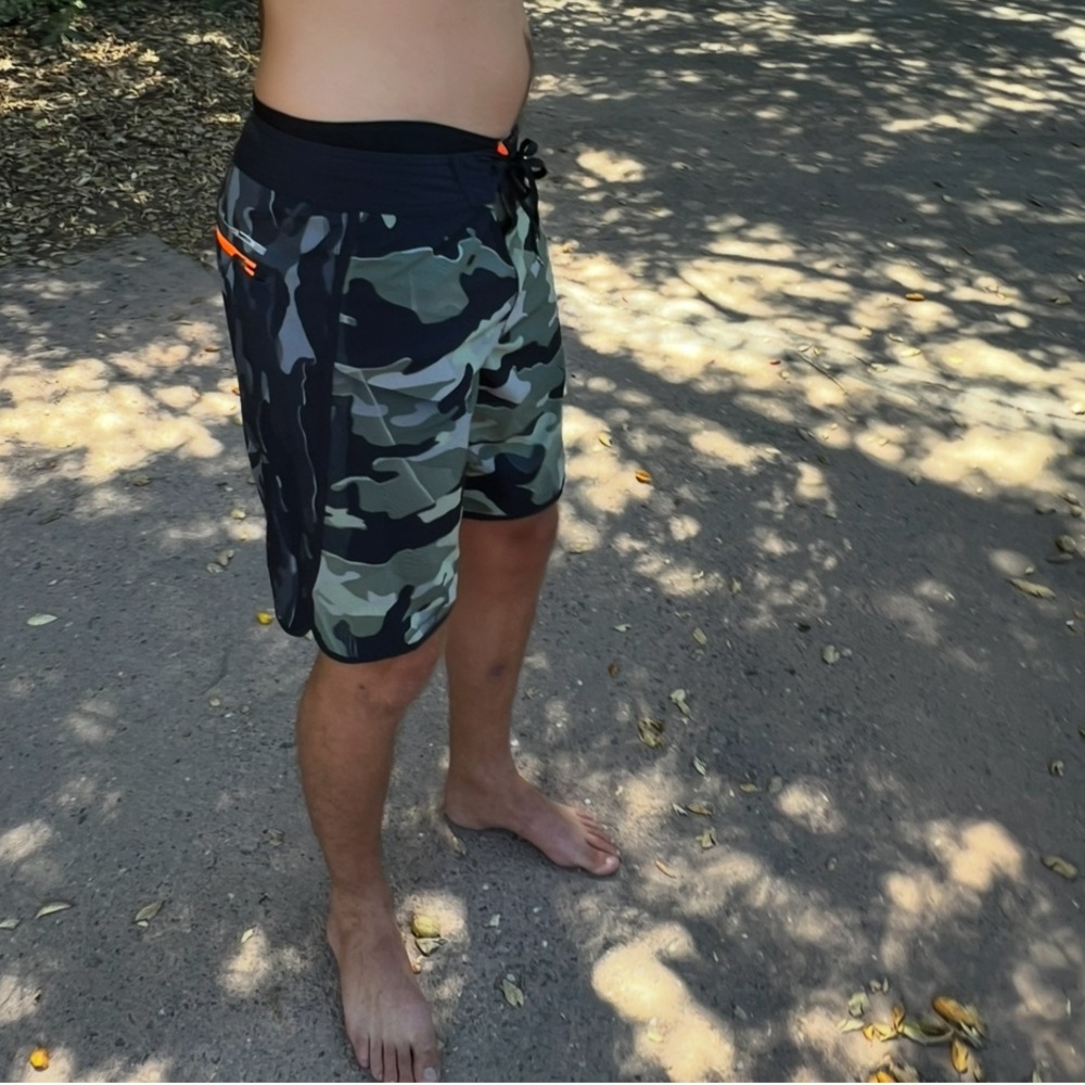 OAKLEY BLADE MEN BOARD SHORTS SURFER SURFING SWIMWEAR Camouflage STRETCH EDGE 32 - Picture 5 of 16